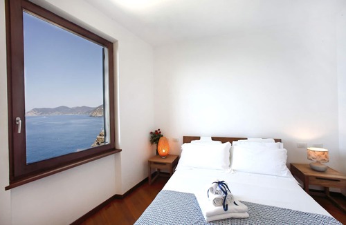 Manarola House | Arpaiu - Odeyo Sas