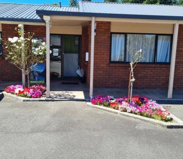 Te Anau Hotel | Arran Motel