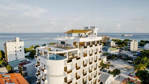 Gulhi Hotel | Arrival Beach and Spa
