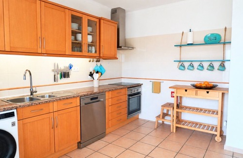 Aljezur House | Arrive & feel comfortable in our bright summer house.