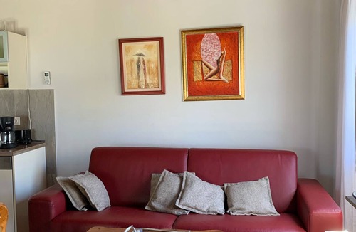 Pylos-Nestoras House | Arrive, take a deep breath, feel good - your time-out starts here.
