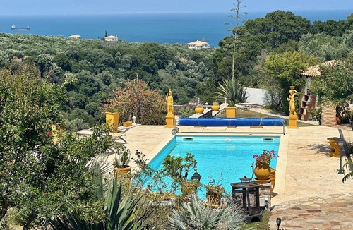 Pylos-Nestoras House | Arrive, take a deep breath, feel good - your time-out starts here.