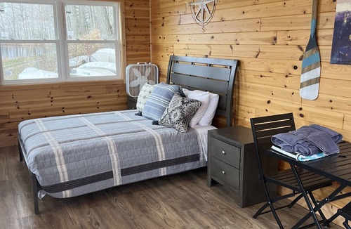 Lupton Cabin | Arrowhead Lake Camp - Lake Side Cabin On The Water