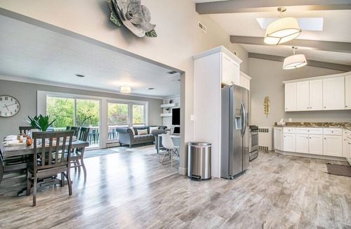 Bristol Cottage | Arrowhead Riverfront- 30 Min to ND Stadium
