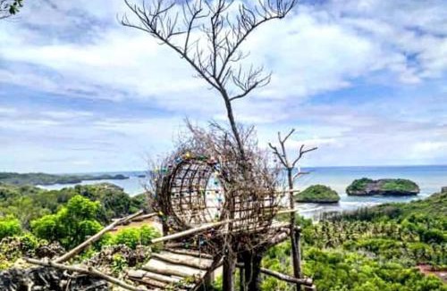 Watukarung House | Arrys Watukarung Surfcamp