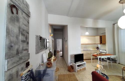 Palaia Epidavros Apartment | Art apartment