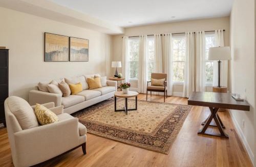 Little Tokyo Apartment | Art District Downtown Spacious Homes