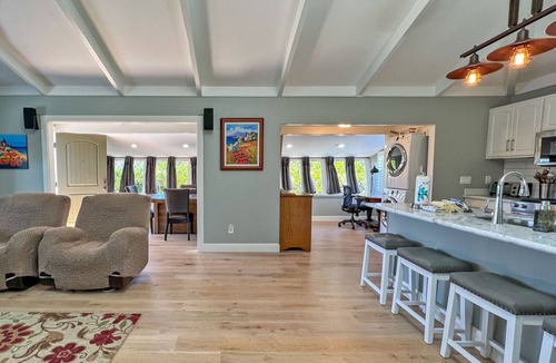 Bodega Bay House | Art Gallery - A quaint upstairs apartment in the town of Bodega Bay.