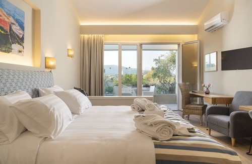 Gouvia Hotel | Art Hotel Debono
