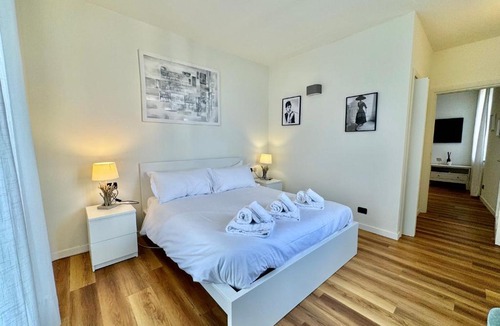 Cernobbio Apartment | Art Lake View