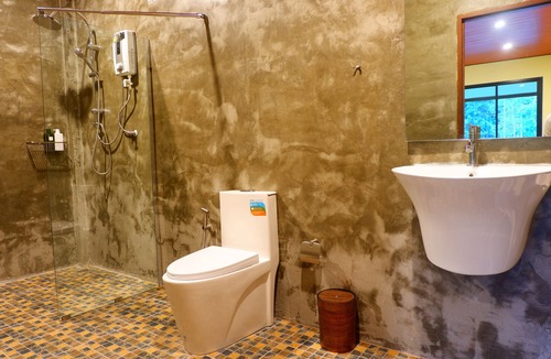 Khlong Sok Hotel | Art's Riverview Lodge