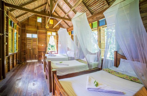 Khlong Sok Hotel | Art's Riverview Lodge