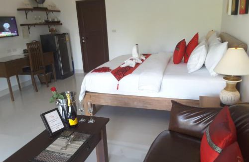 Ko Lanta Hotel | Arthaya Villas - SHA Extra Plus