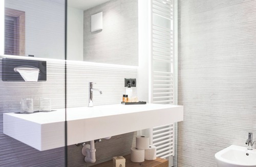 Valle San Silvestro Hotel | Arthotel Gratschwirt