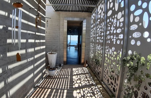 Marathon Villa | ArtHouse