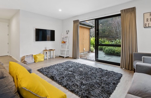 Arthur's Point Cottage | ARTHURS POINT QUEENSTOWN VILLA - HOLIDAY HOME in Queenstown