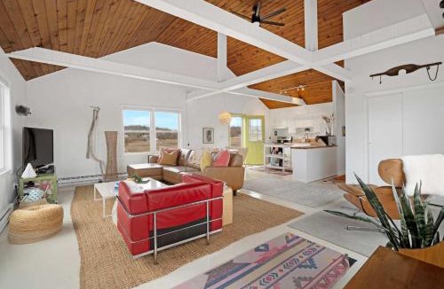 Wading River House | Artist-designed Beach House