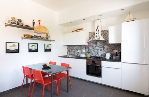 Tragliatella Apartment | Artistic & Charming Apartment close to Rome and Bracciano lake