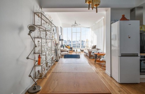 Quartier de l'Ecole-Militaire Apartment | Artistic flat with an incredible view close to Eiffel Tower - Welkeys