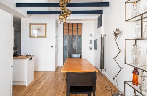 Quartier de l'Ecole-Militaire Apartment | Artistic flat with an incredible view close to Eiffel Tower - Welkeys