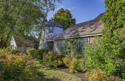 Wianno House | Artistically decorated "Windmill" House