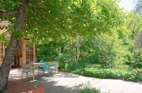 Downtown House | Artists Downtown Garden Haven - Walk to Pearl Street Mall and hiking