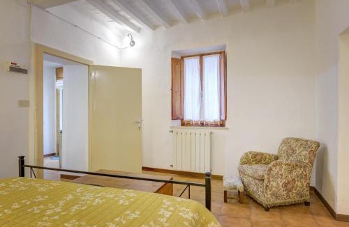 Sinalunga Apartment | Arts and Flowers