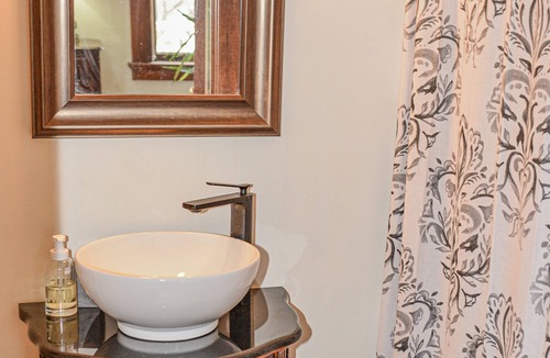 Fleischmanns Bed & Breakfast | Arts Inn