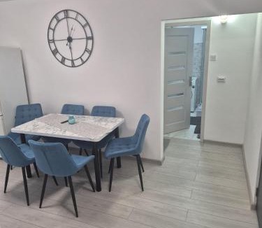 Drobeta-Turnu Severin Apartment | ArtStay Apartment