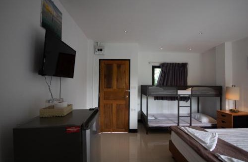 Phra Pradaeng Hotel | Arttra Villa