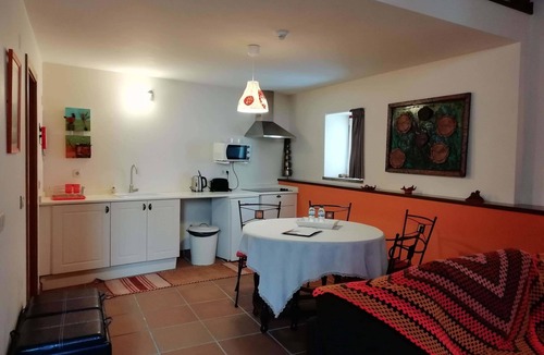 Cadaval Bed & Breakfast | Artvilla