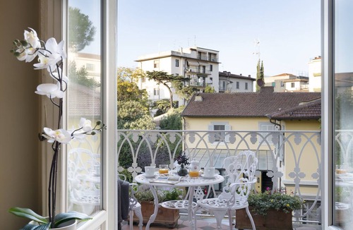 Santa Maria Novella Apartment | ARTWORK APARTMENT IN FLORENCE CITY CENTER