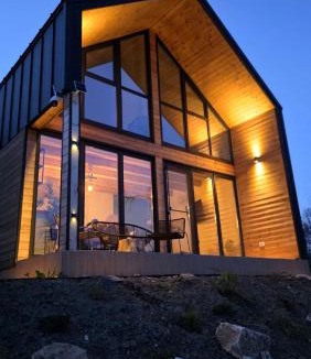Banat Ski Chalet | Arya Verde - Cabane premium la munte langa Transluncani, 1h30 de Timisoara