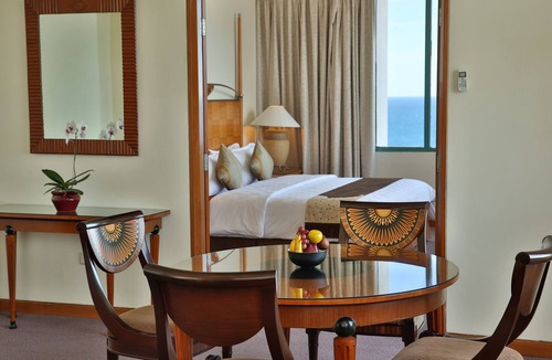 Manado City Centre Hotel | Aryaduta Manado