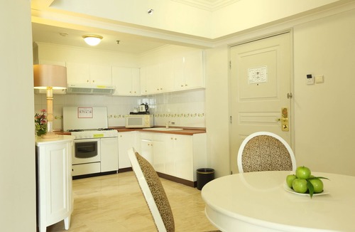 Semanggi Hotel | Aryaduta Suites Semanggi