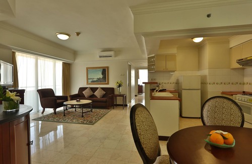 Semanggi Hotel | Aryaduta Suites Semanggi