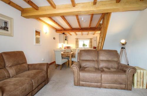 Overton-on-dee House | Ascot