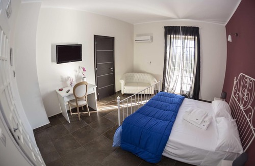 Montano Hotel | Ascot Hotel