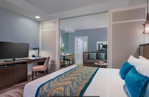 Urdaneta Hotel | Ascott Makati