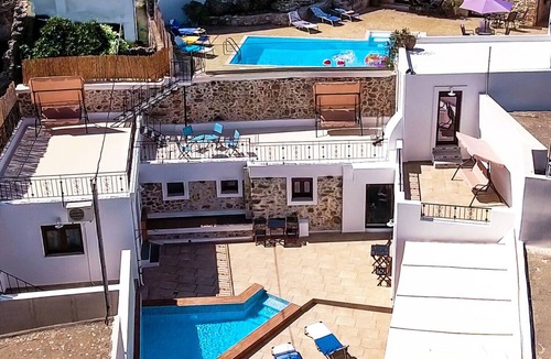 Kouroutai Apartment | Asfentamos Pool apartment