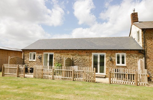 Hellidon Cottage | ASH BARN, pet friendly, luxury holiday cottage in Catesby