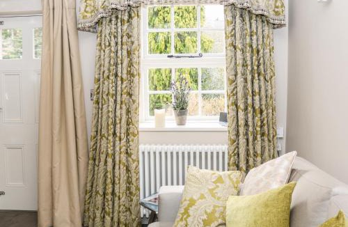 Baslow House | Ash Cottage