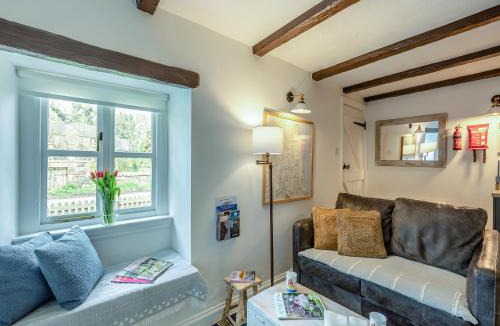 Dunstan House | Ash Cottage
