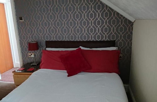 North Shore House | Ash Lea Hotel