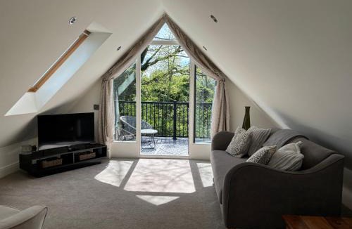 Carleton Rode House | Ash Tree Lodge