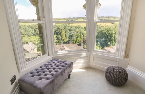 Holmfirth House | Ash Villa
