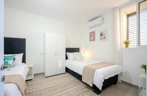 Ashdod Apartment | Ashdod 5 rooms with mamad