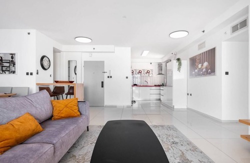 Ashdod Apartment | Ashdod Luxe Escape – Spacious, Stylish, with Mamád