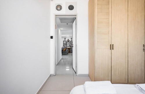 Ashdod Apartment | Ashdod Luxe Escape – Spacious, Stylish, with Mamád