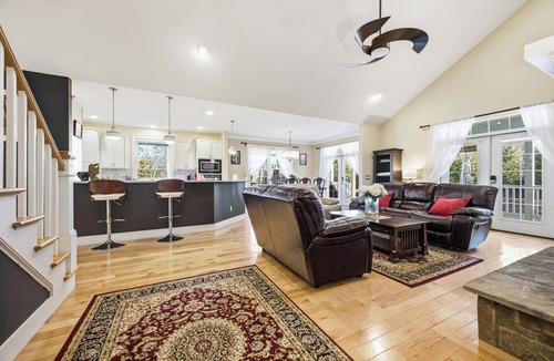 Fletcher House | "Asheville Grand Retreat" with Hot Tub & Game Room, Close to Biltmore & Downtown